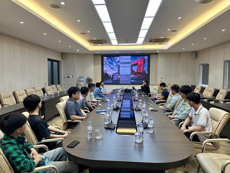 Tiếp đón và làm việc với đại diện AutoForm Asia Pacific Limited: Hợp tác và thúc đẩy ứng dụng phần mềm AutoForm trong đào tạo và nghiên cứu.
