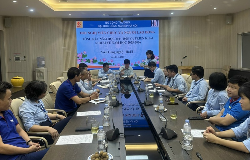 Viện Công nghệ - HaUI tổ chức Hội nghị viên chức, người lao động năm học 2024 – 2025
