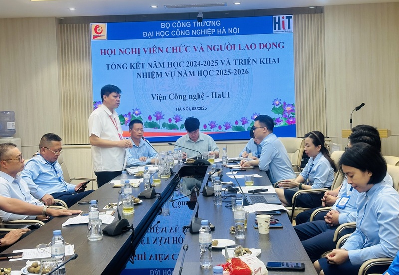 Viện Công nghệ - HaUI tổ chức Hội nghị viên chức, người lao động năm học 2024 – 2025