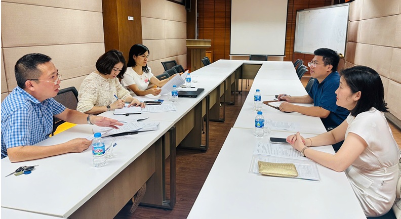 Hội đồng Thẩm định Quy trình Công nghệ cốt lõi của Nhiệm vụ KH&CN Cấp Bộ Công Thương về Tái chế Bã Mía.