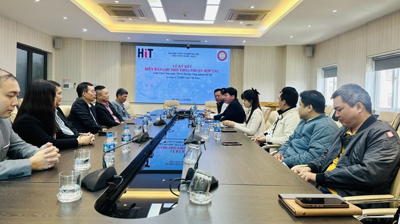Lễ ký kết Biên bản ghi nhớ hợp tác giữa Viện Công nghệ - HaUI và Công ty TNHH Citiq Việt Nam cùng thúc đẩy phát triển Khoa học Công nghệ và Phát triển Nguồn nhân lực.
