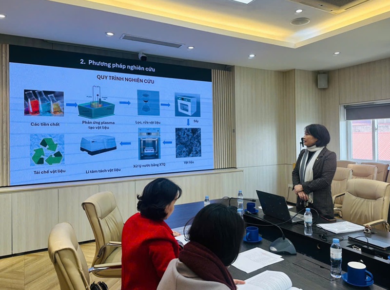 Nghiệm thu đề tài Khoa học và Công nghệ cấp Trường: Bước tiến mới trong chế tạo vật liệu xử lý nước thải dệ nhuộm bằng phương pháp điện hóa Plasma.