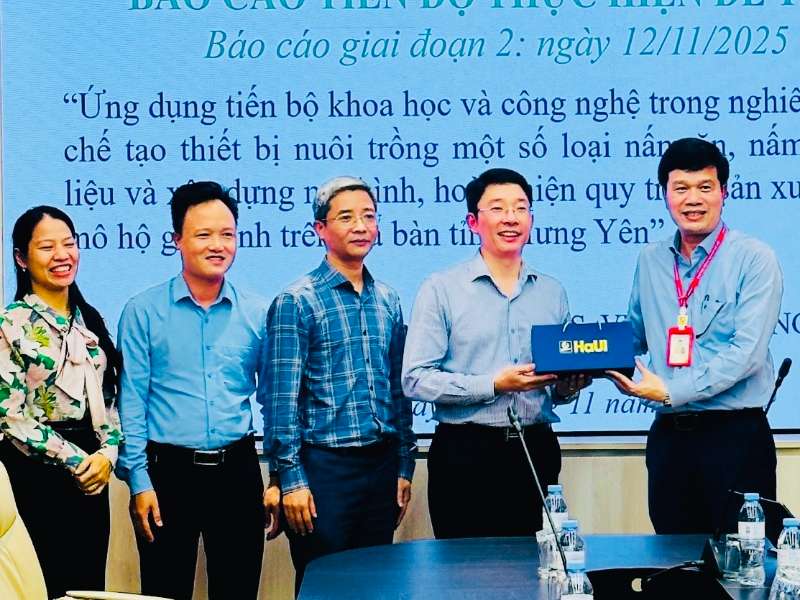 Trường Đại học Công nghiệp Hà Nội tiếp đón và làm việc cùng Đoàn công tác Sở KH&CN tỉnh Hưng Yên: Kiểm tra nhiệm vụ Khoa học Công nghệ và định hướng mở rộng hợp tác.