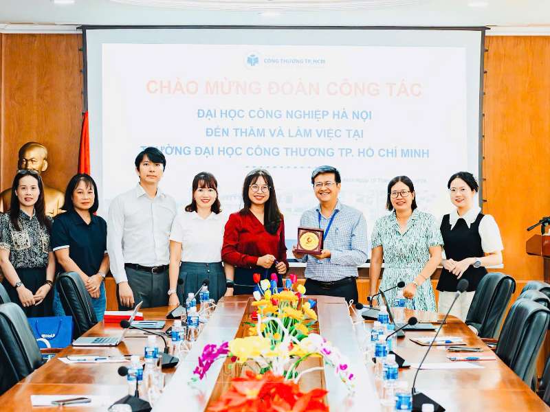 Hoàn thành chương trình khảo sát thực tế phục vụ nghiên cứu nhiệm vụ KH&CN về đổi mới sáng tạo tại một số cơ sở đào tạo thuộc Bộ Công Thương khu vực phía Nam
